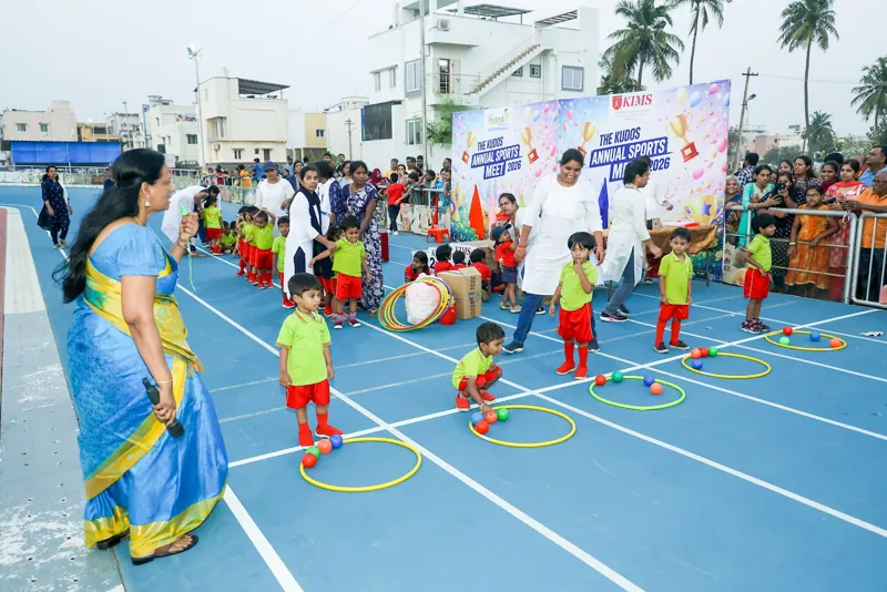 The youngest children run a hoop race